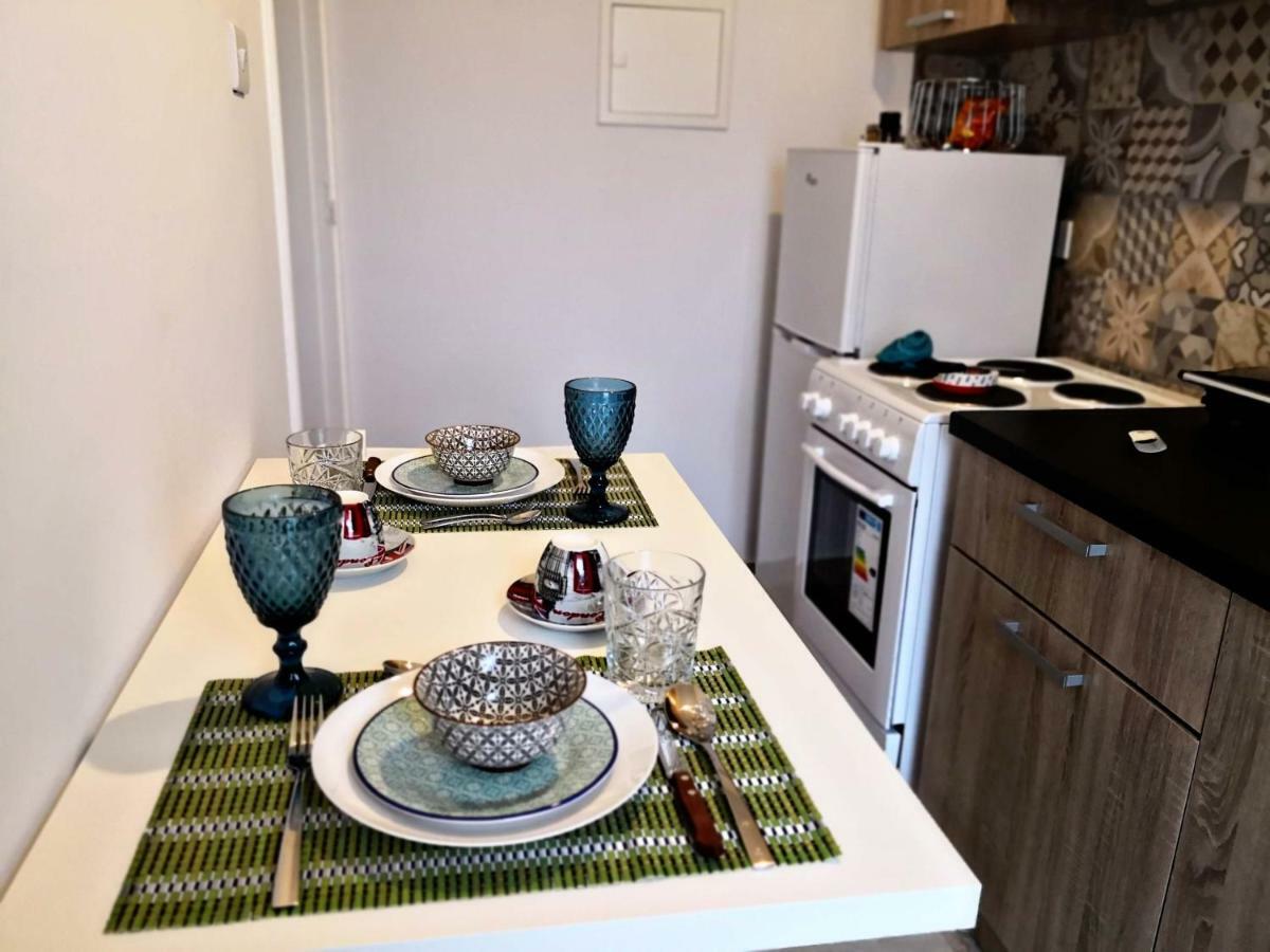 Cozy Getaway In Nicosia Apartment Ngoại thất bức ảnh
