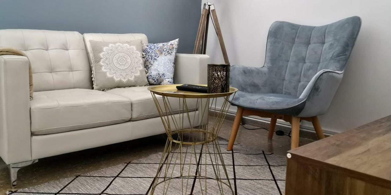 Cozy Getaway In Nicosia Apartment Ngoại thất bức ảnh