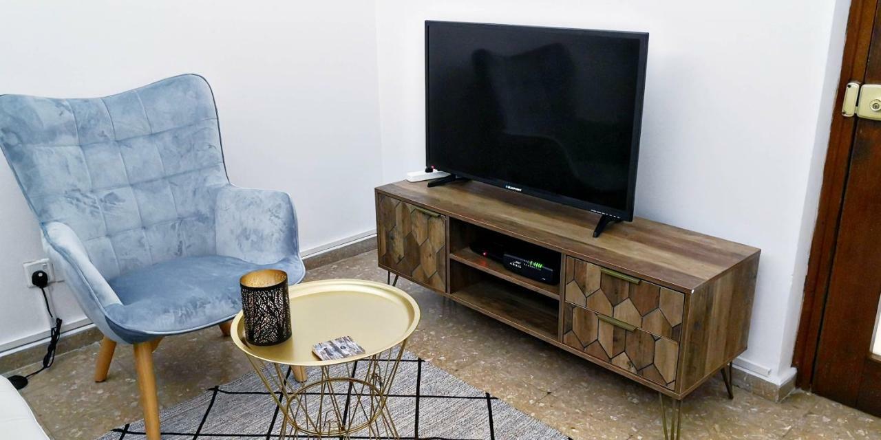 Cozy Getaway In Nicosia Apartment Ngoại thất bức ảnh