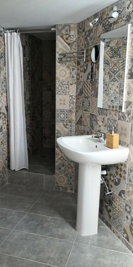 Cozy Getaway In Nicosia Apartment Ngoại thất bức ảnh